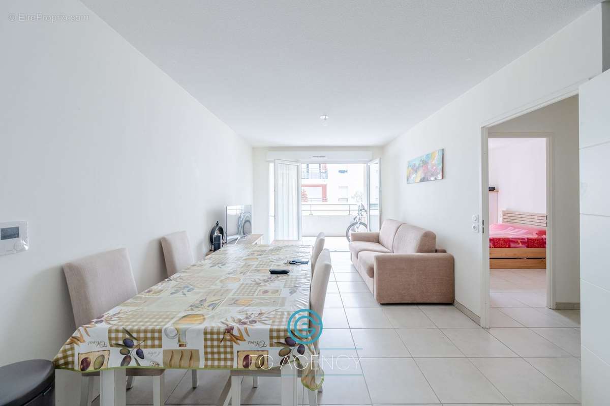 Appartement à MARSEILLE-9E