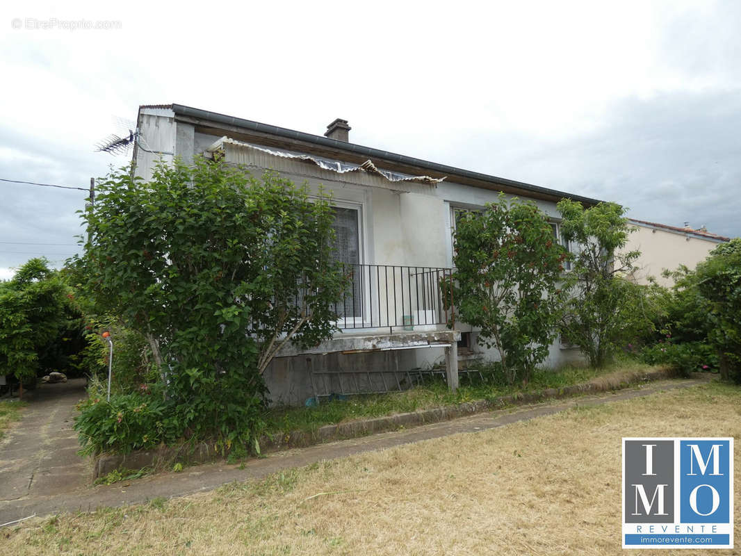 Maison à LES AIX-D&#039;ANGILLON