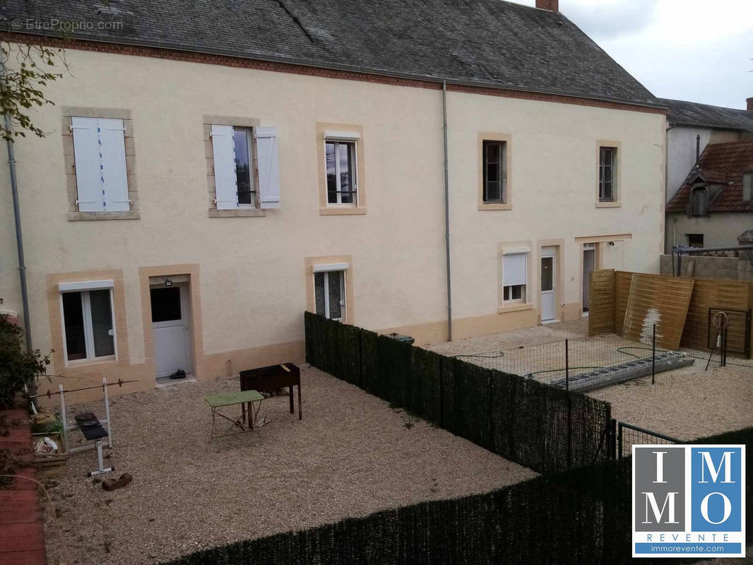 Appartement à VIGNOUX-SUR-BARANGEON