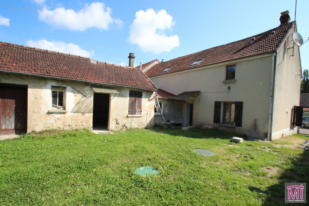 Maison à LIZY-SUR-OURCQ