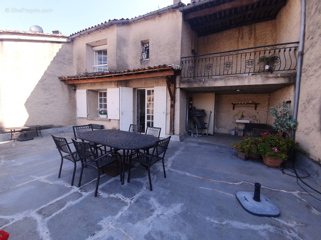 Maison à CHATEAUNEUF-SUR-CHARENTE