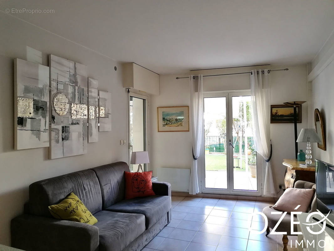 Appartement à SANARY-SUR-MER