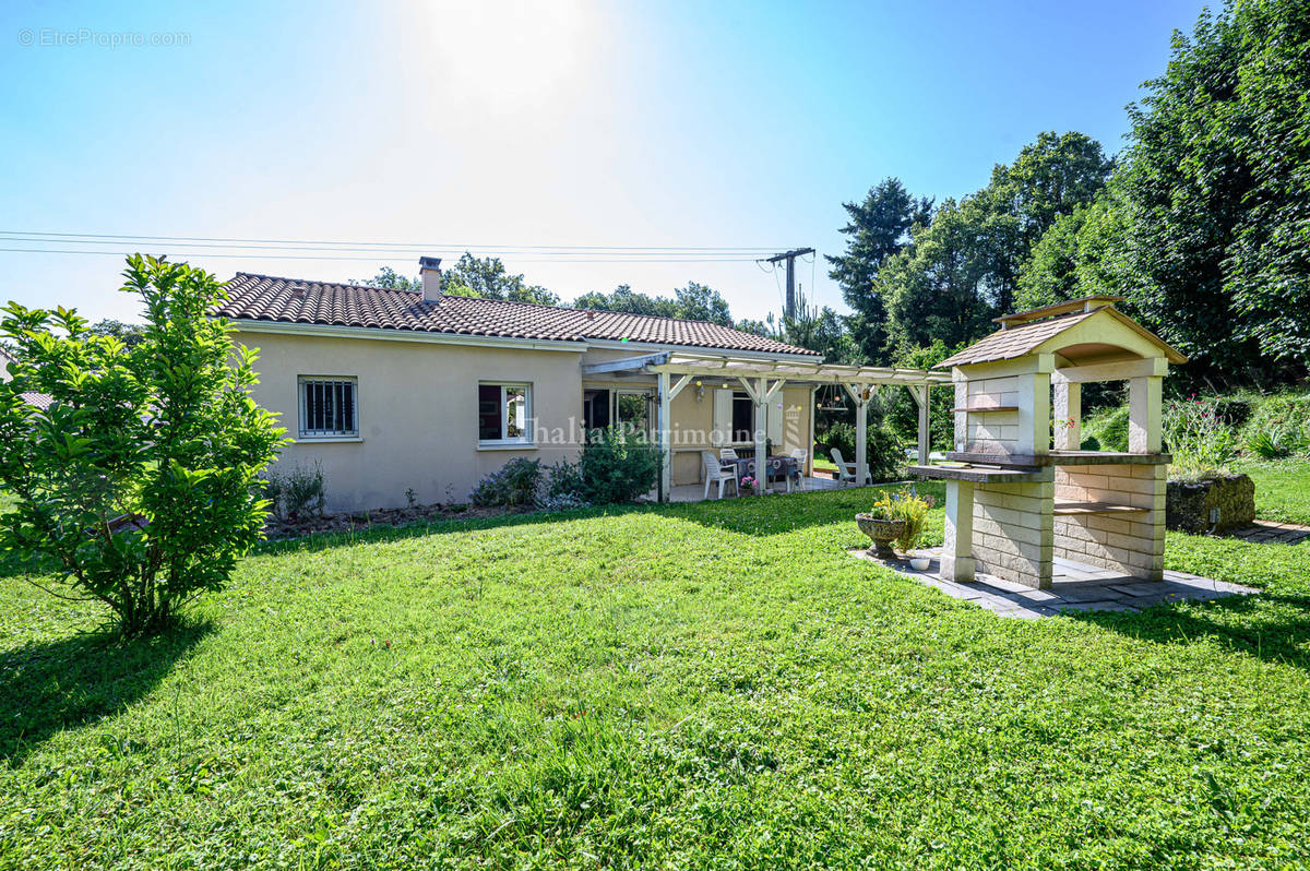 Maison à LA ROCHEFOUCAULD