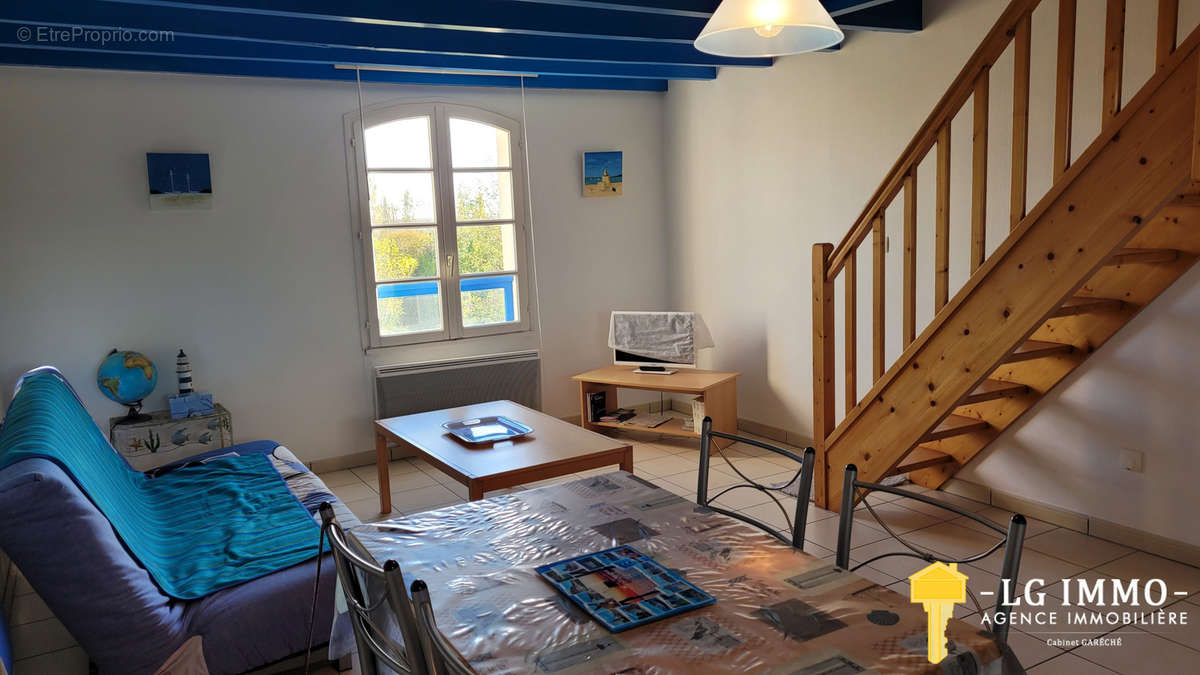 Appartement à MORTAGNE-SUR-GIRONDE