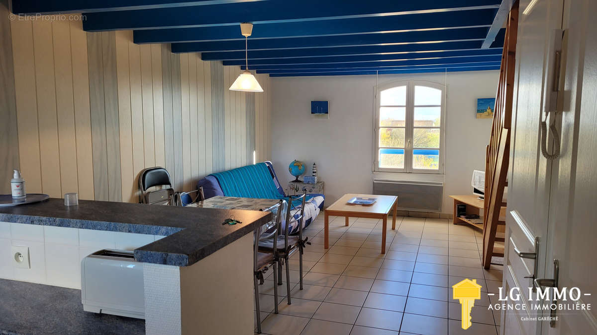 Appartement à MORTAGNE-SUR-GIRONDE