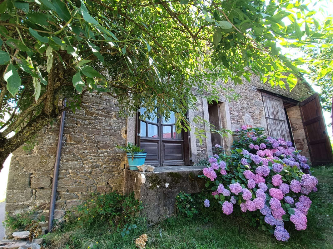 Maison à BOUSSAC