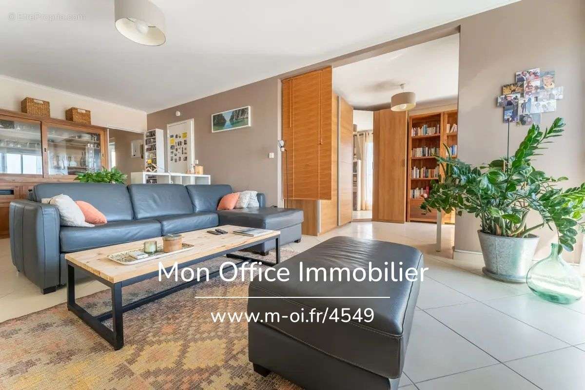 Appartement à MARSEILLE-12E