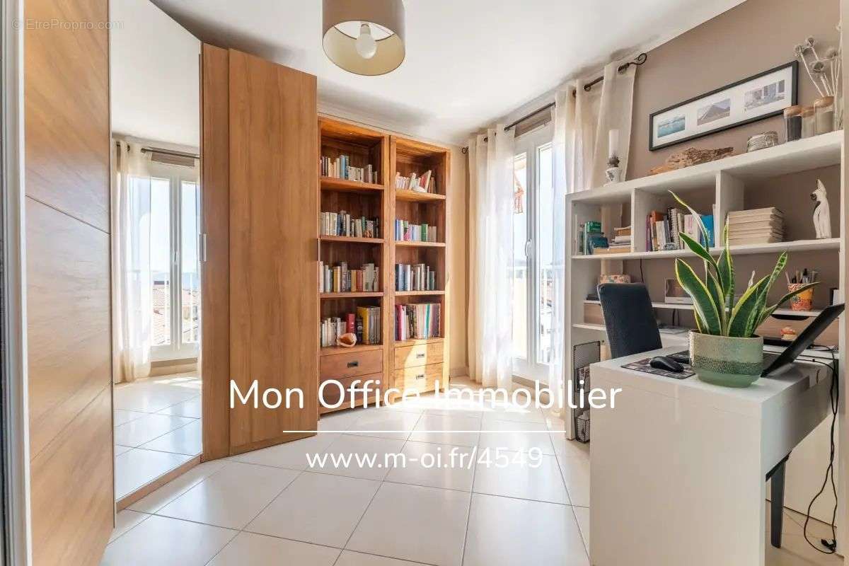 Appartement à MARSEILLE-12E