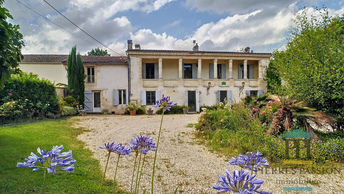 Maison à VILLENAVE-DE-RIONS