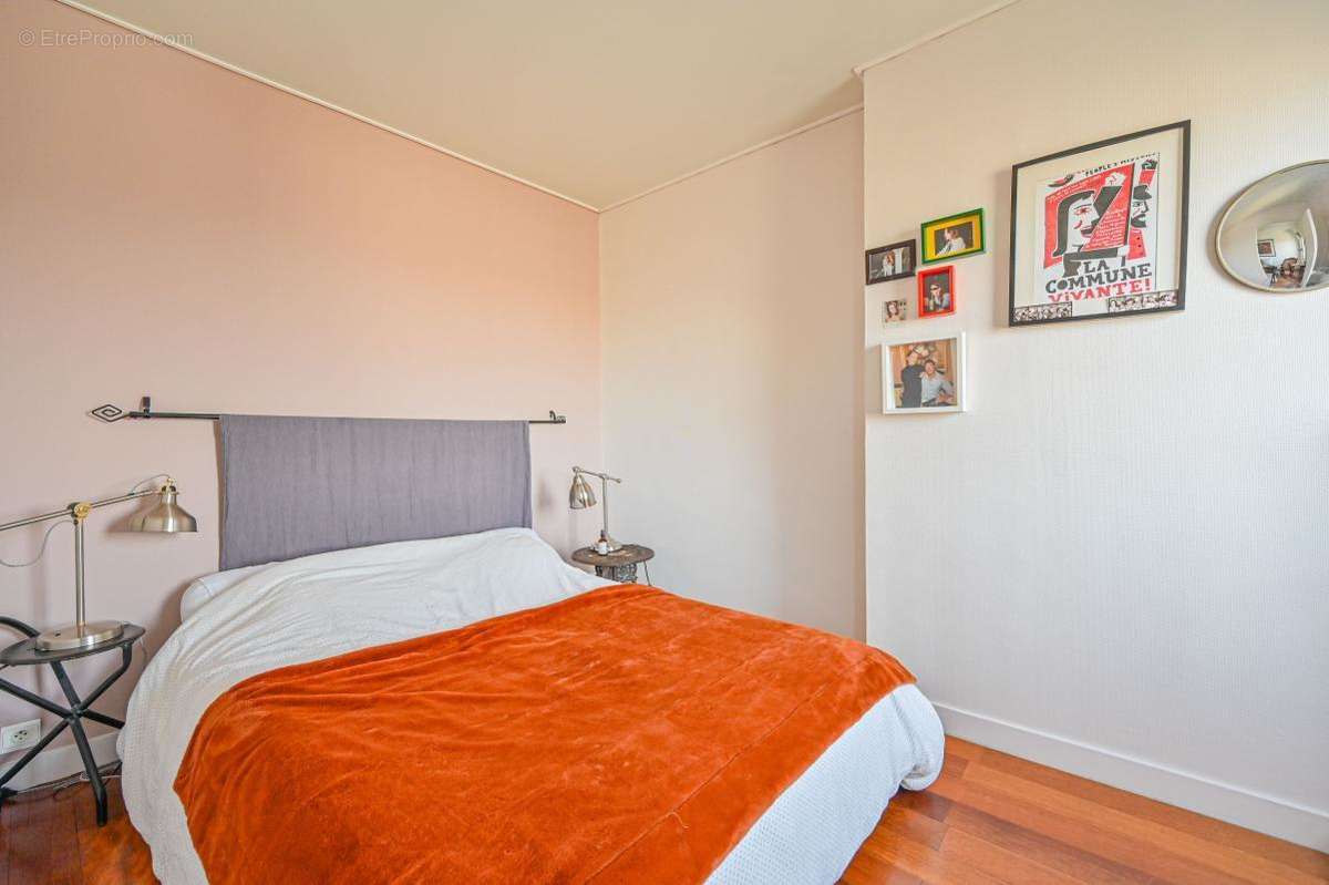 Appartement à PARIS-10E