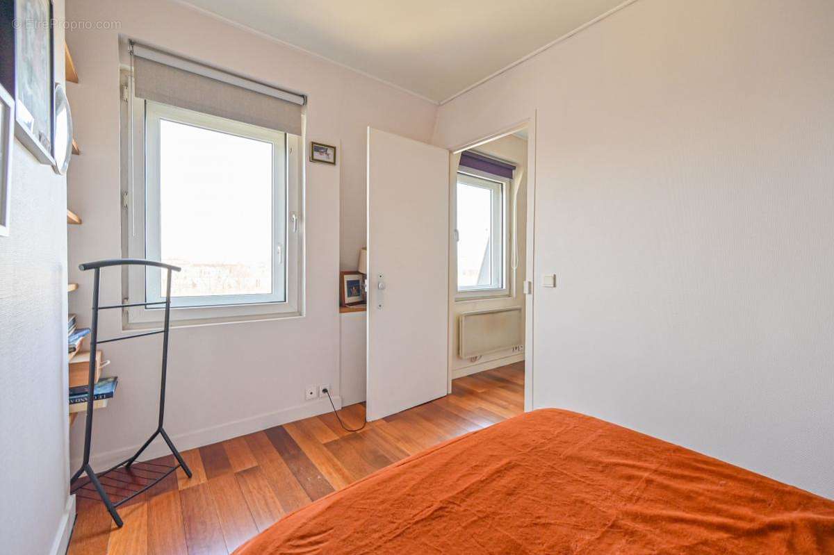 Appartement à PARIS-10E