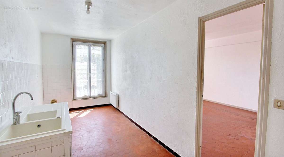 Appartement à LE LUC