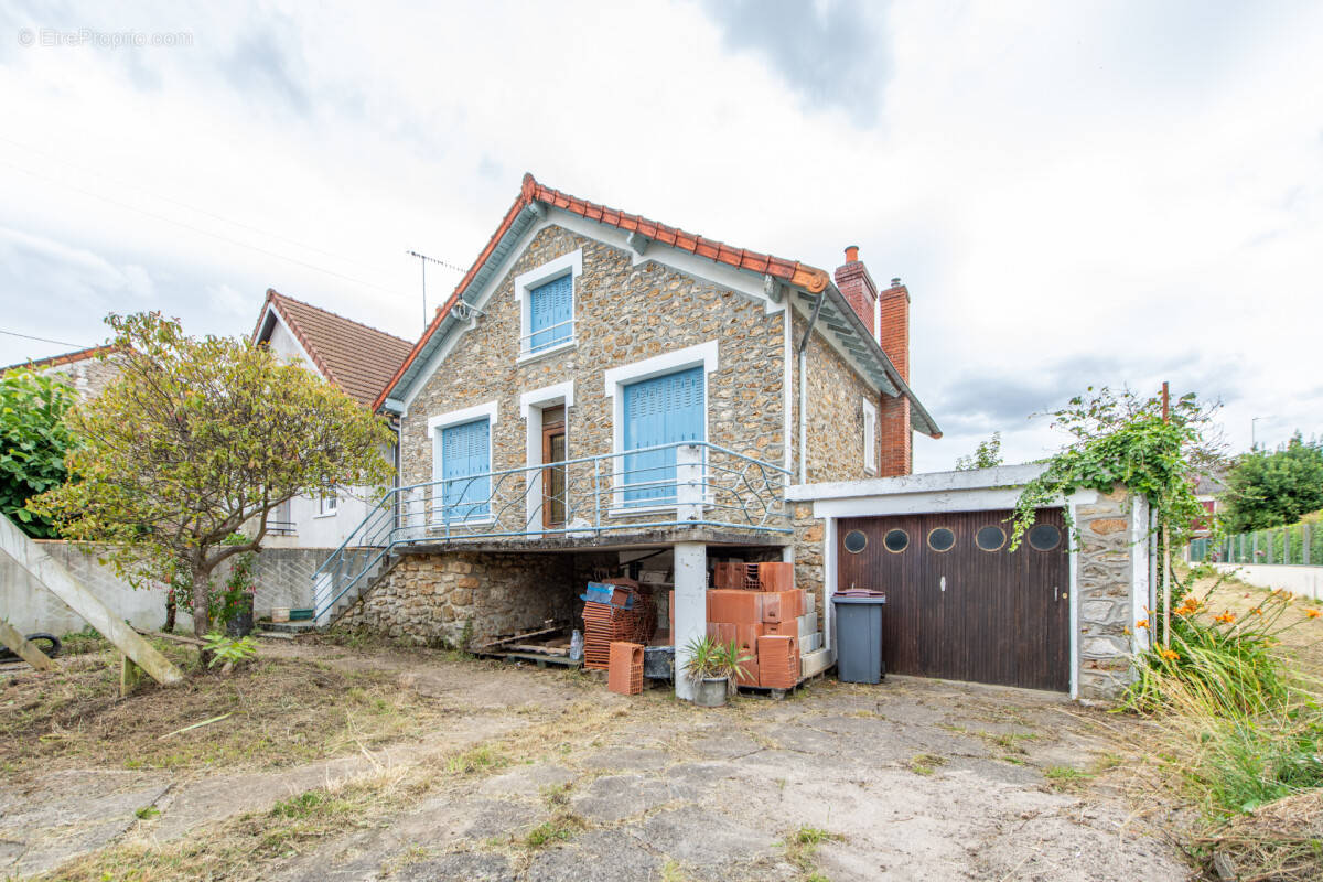 Maison à CORBEIL-ESSONNES