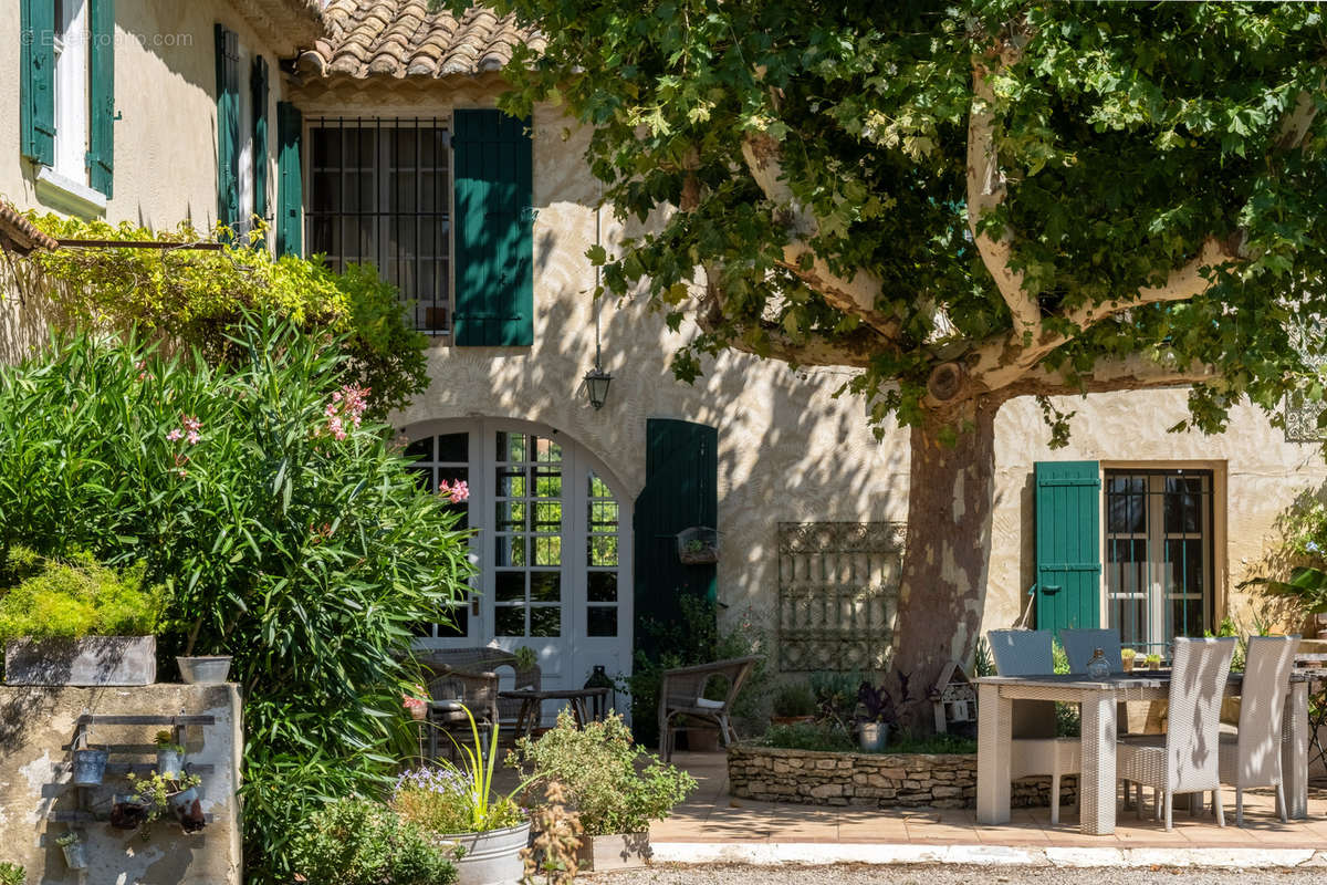 Maison à VACQUEYRAS