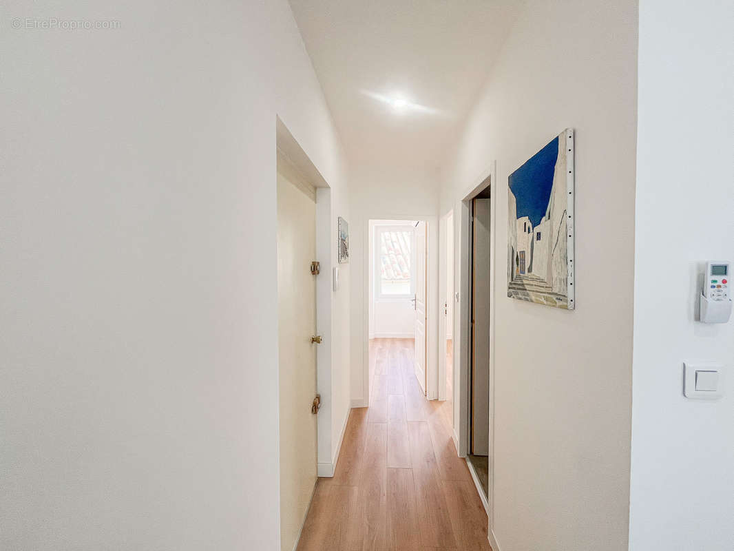 Appartement à MARSEILLE-5E