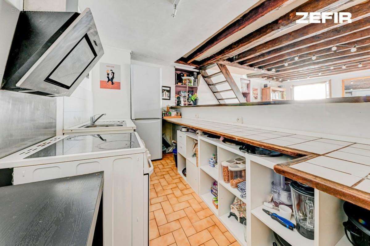 Appartement à PARIS-10E