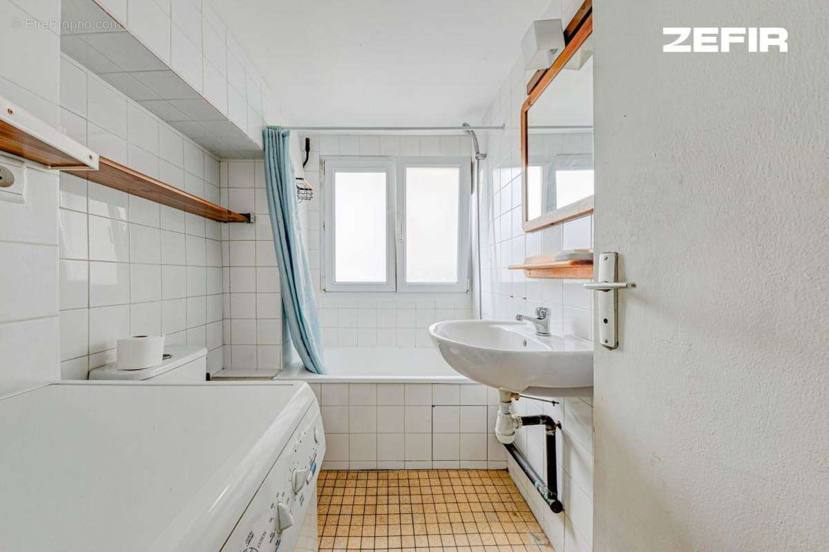 Appartement à PARIS-10E