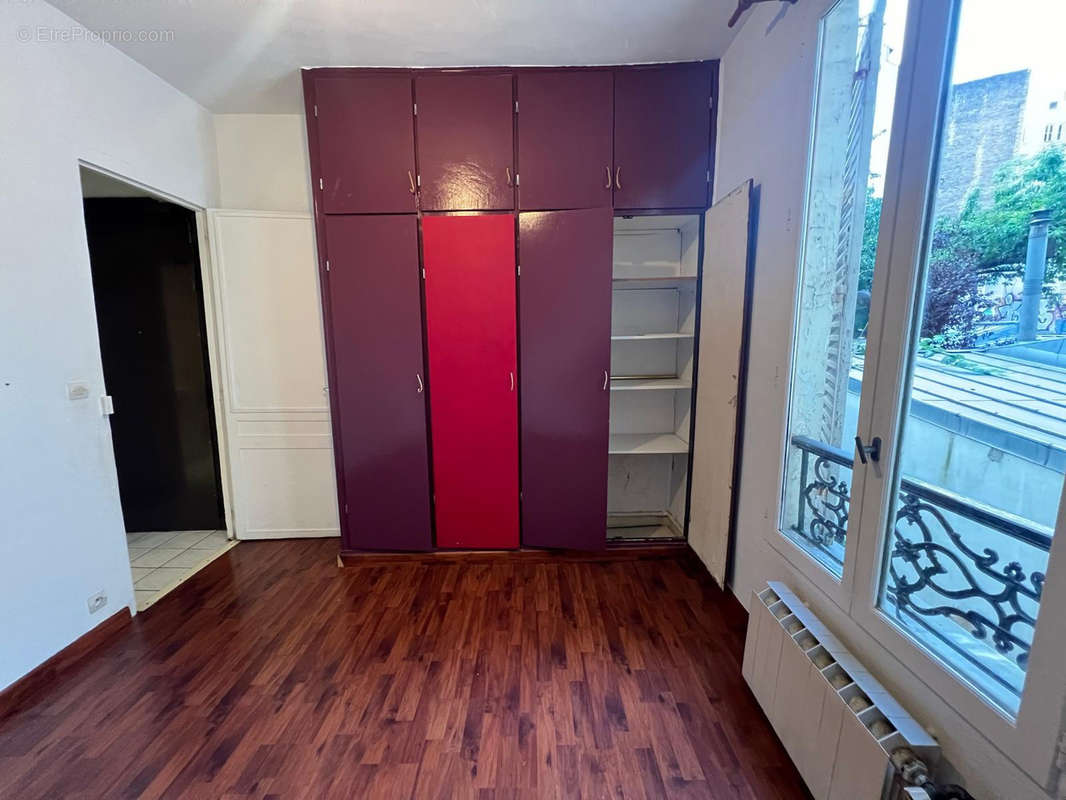 Appartement à PARIS-19E