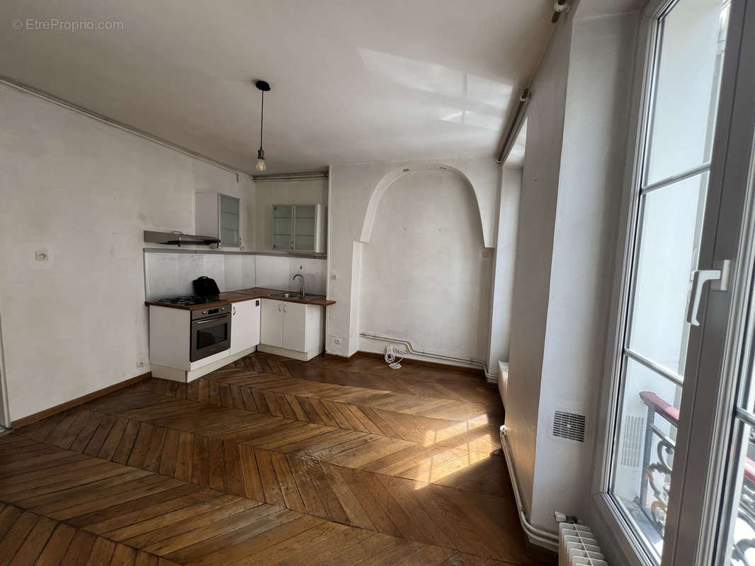 Appartement à PARIS-19E