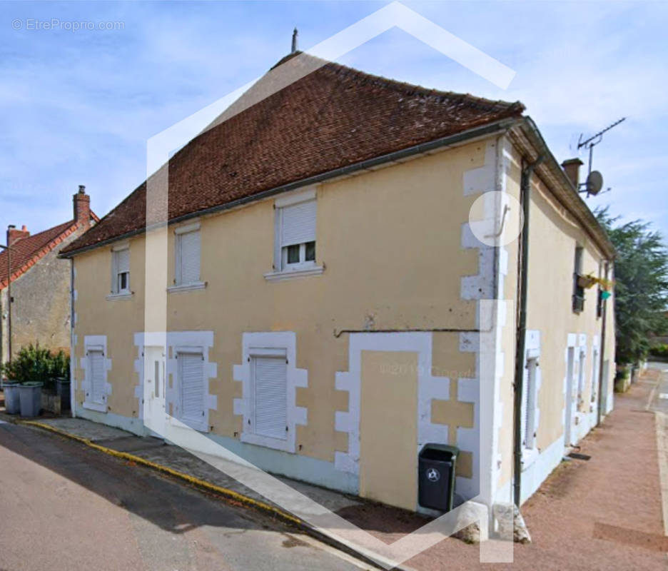 Appartement à COSNE-COURS-SUR-LOIRE