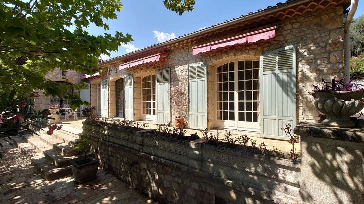 Maison à FAYENCE