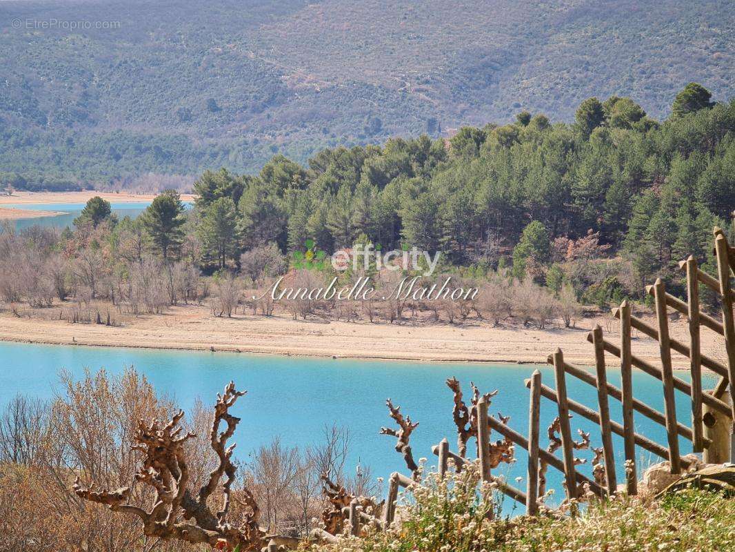 Maison à LES SALLES-SUR-VERDON