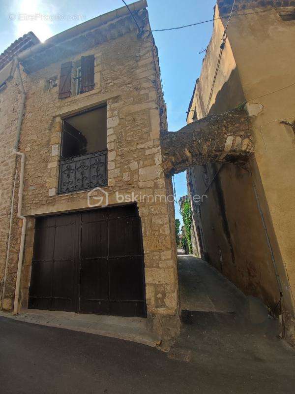 Maison à BAGNOLS-SUR-CEZE