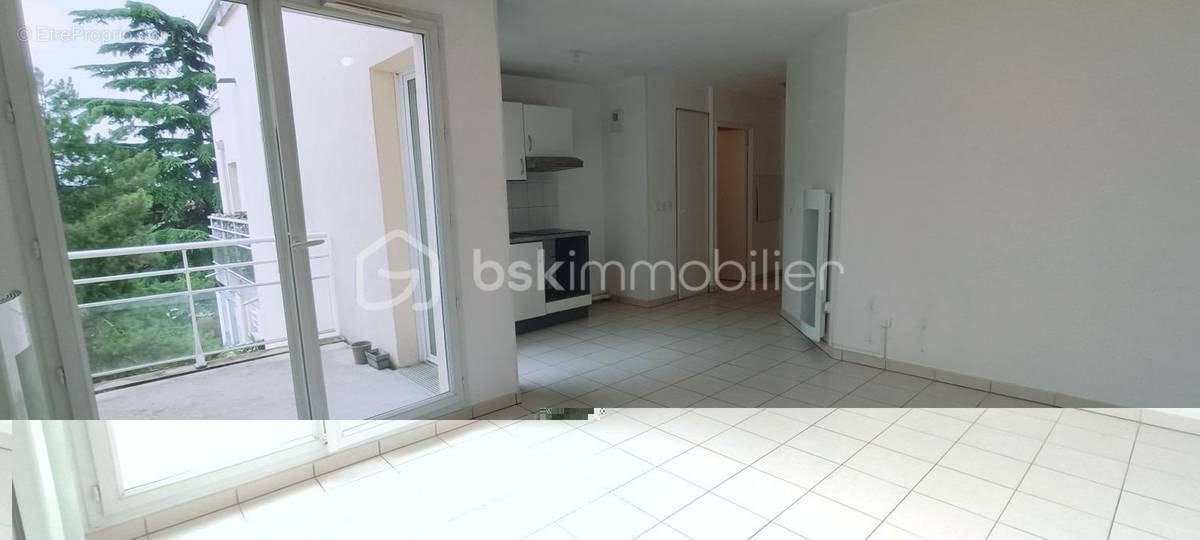 Appartement à CORBEIL-ESSONNES