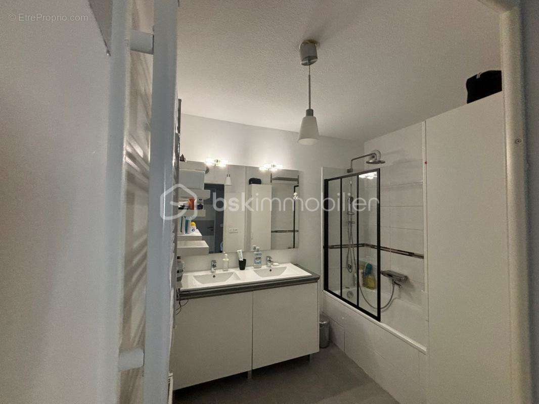 Appartement à MARSEILLE-13E