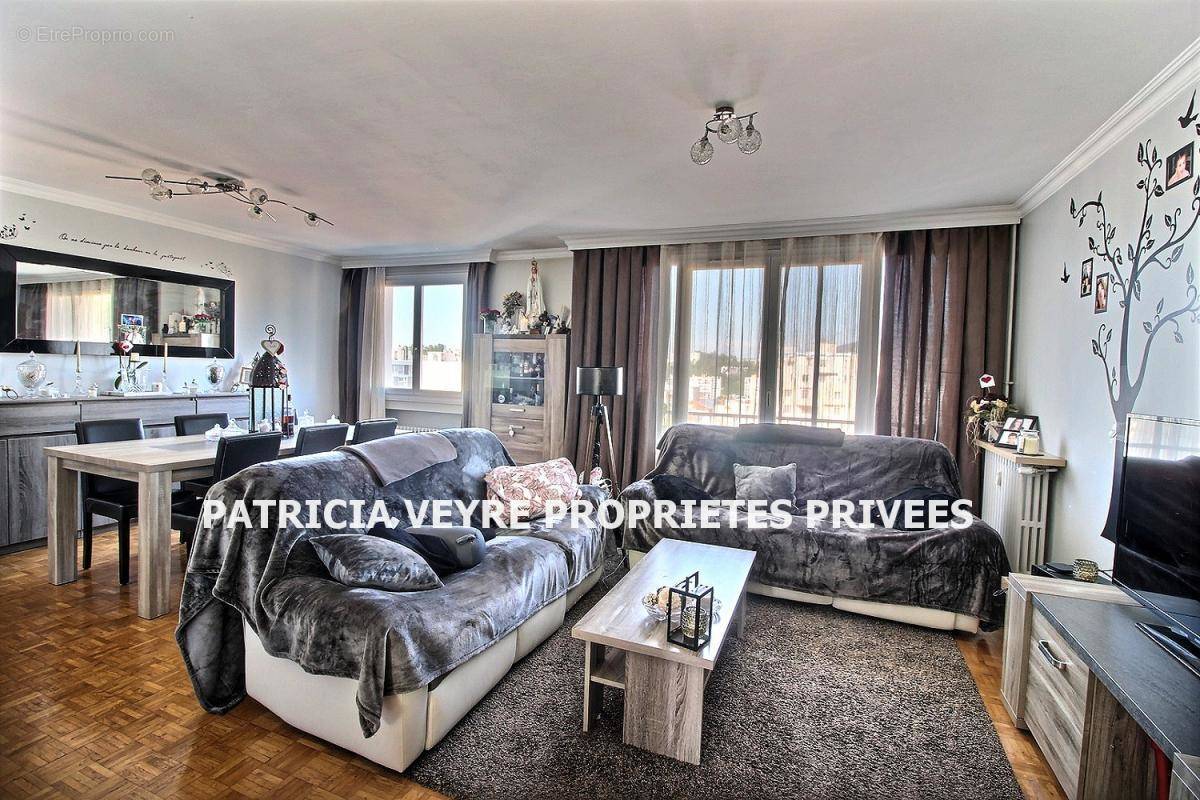 Appartement à SAINT-ETIENNE