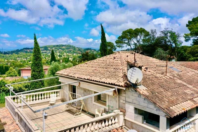 Maison à MOUGINS