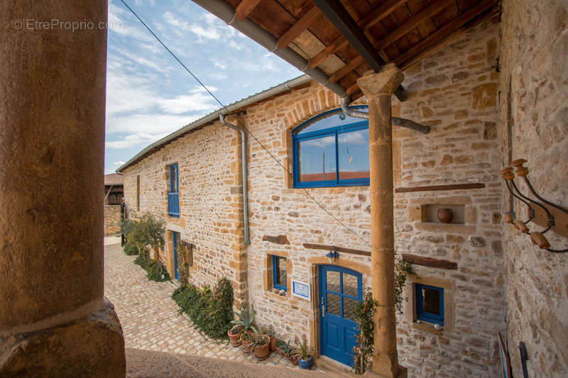 Maison à SAINT-GERMAIN-SUR-L&#039;ARBRESLE