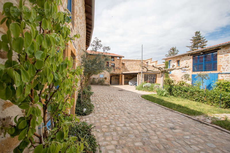 Maison à SAINT-GERMAIN-SUR-L&#039;ARBRESLE