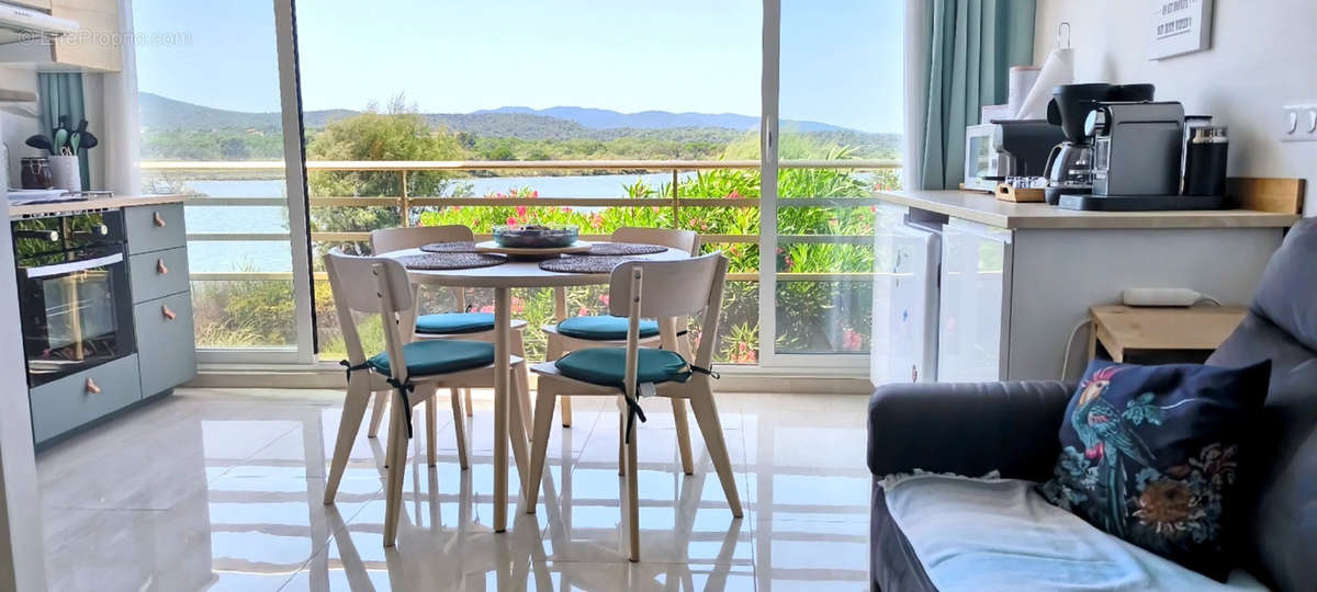 Appartement à FREJUS