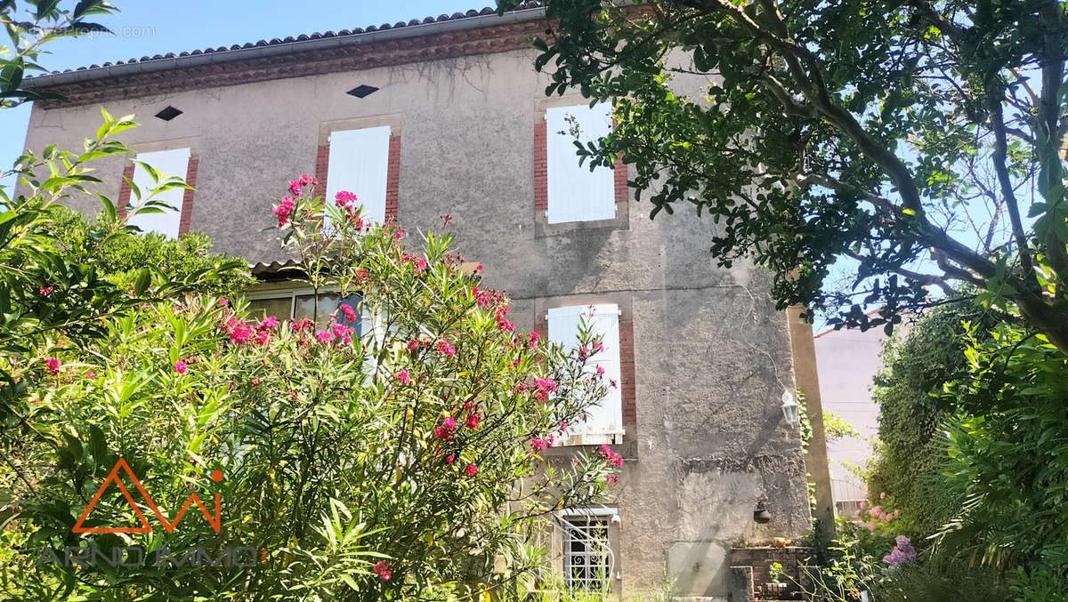 Maison à SAINT-JUERY