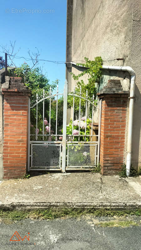 Maison à SAINT-JUERY