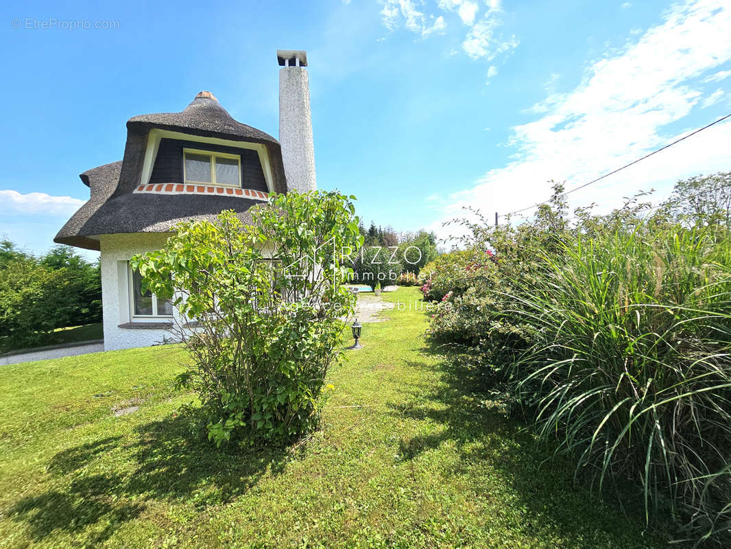 Maison à CHEVRY