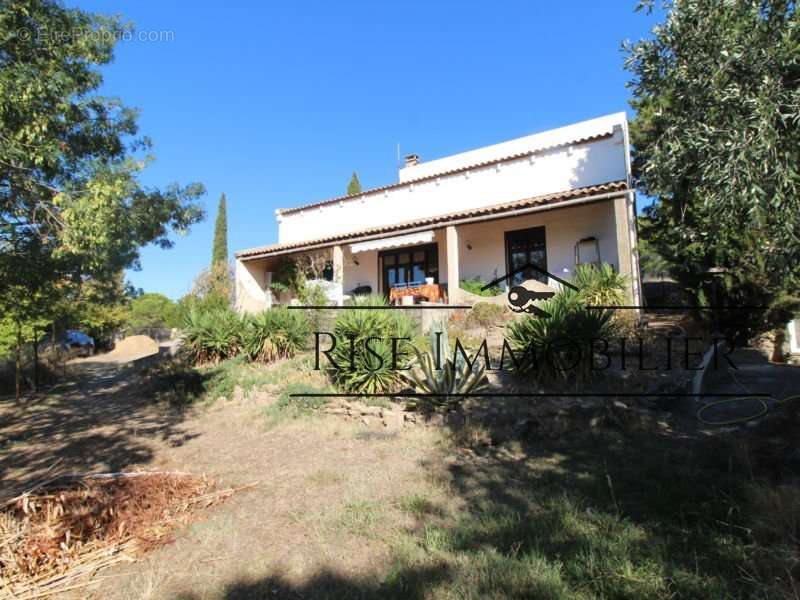 Maison à FONTCOUVERTE