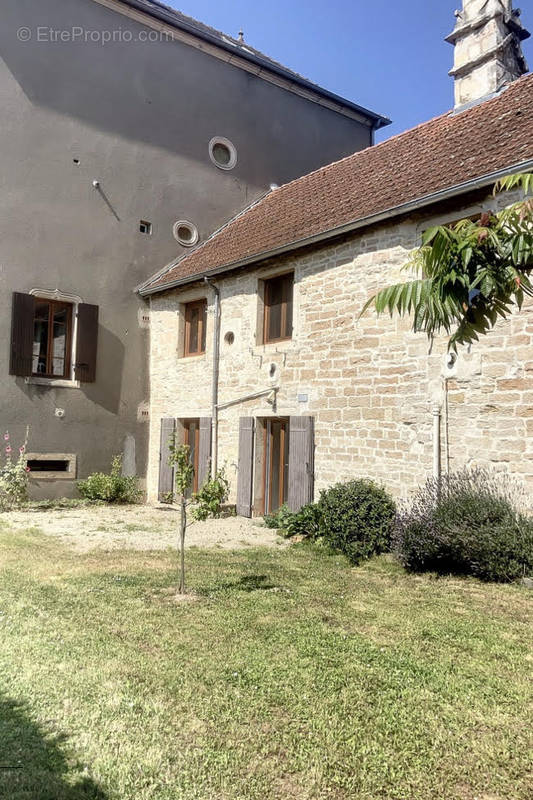 Appartement à MARSANNAY-LA-COTE