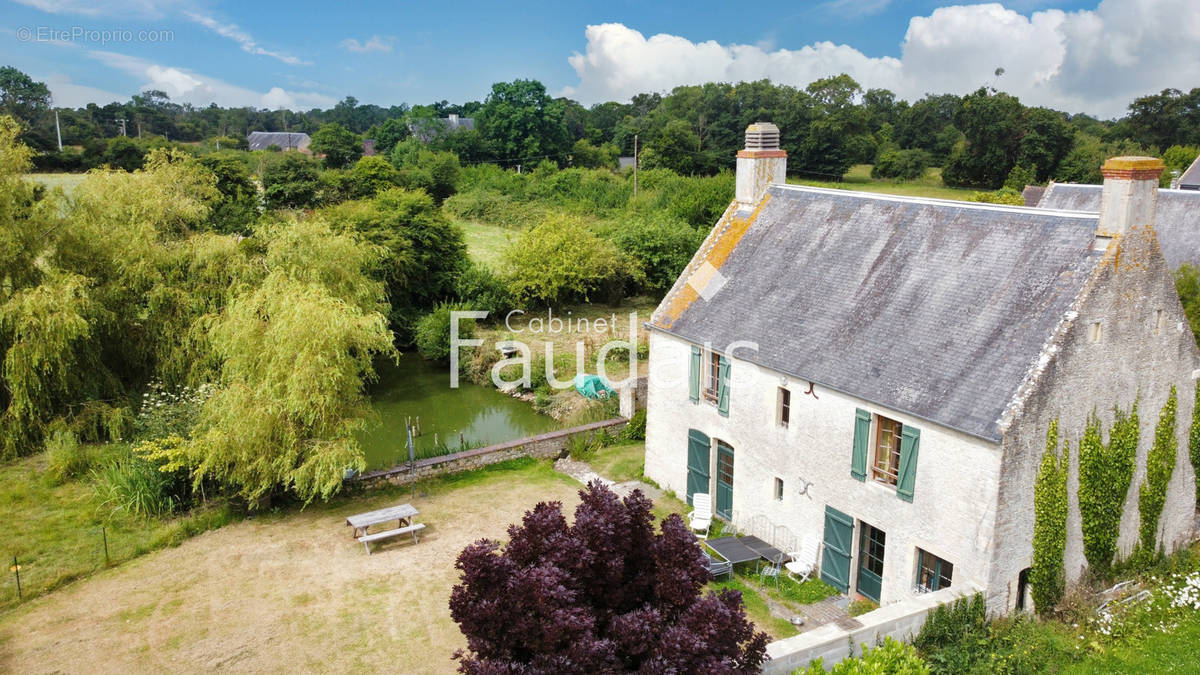 Maison à GRANDCAMP-MAISY