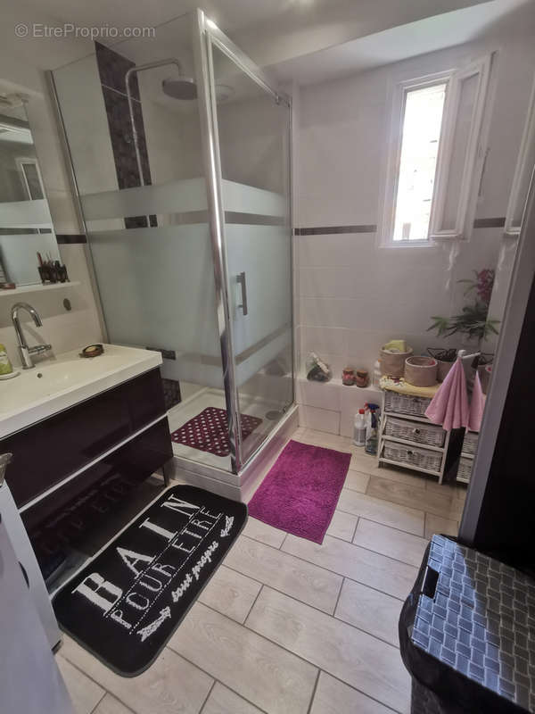 Appartement à LYON-8E