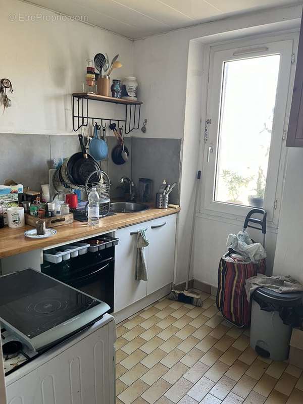 Appartement à MARSEILLE-3E