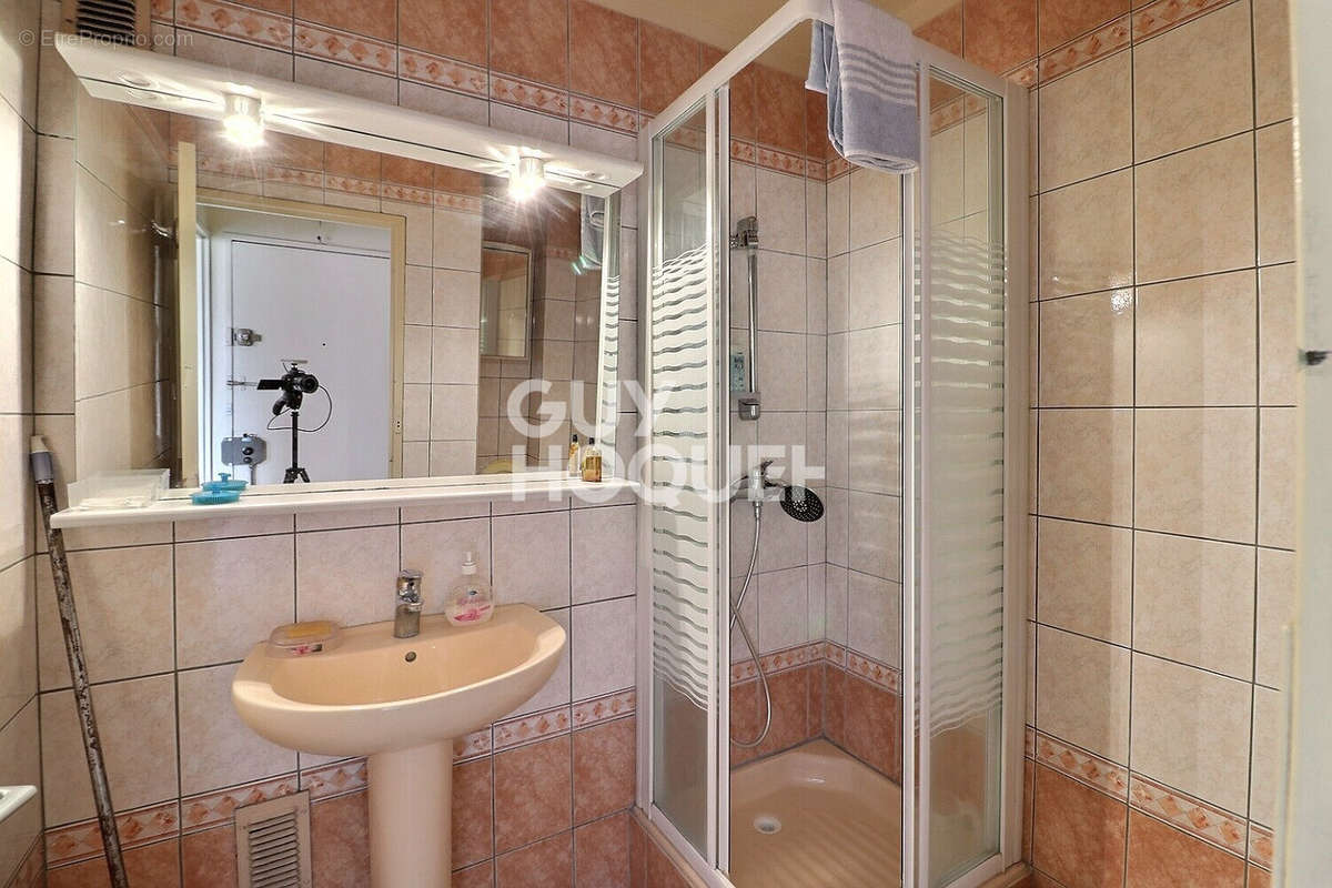 Appartement à AUBERVILLIERS