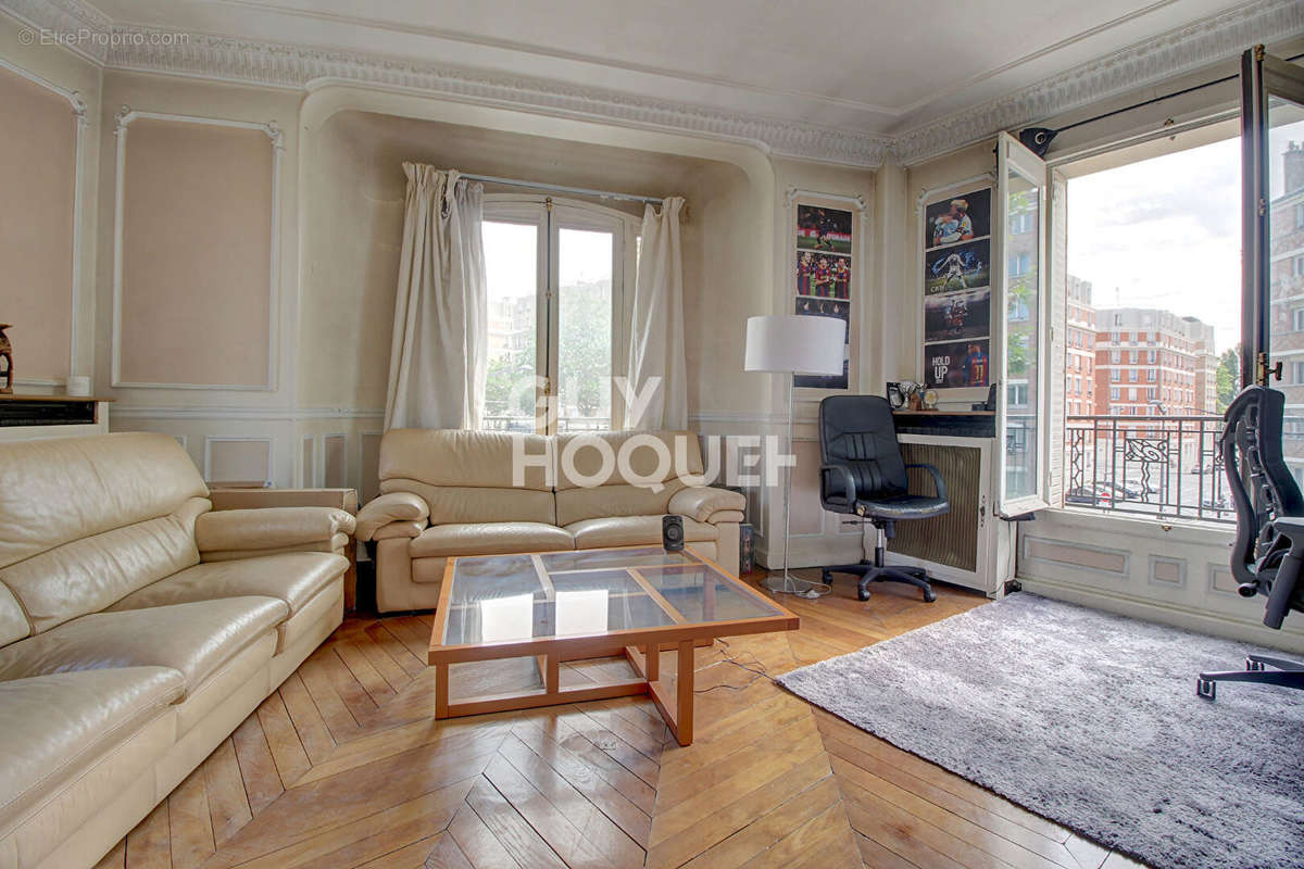 Appartement à PARIS-20E