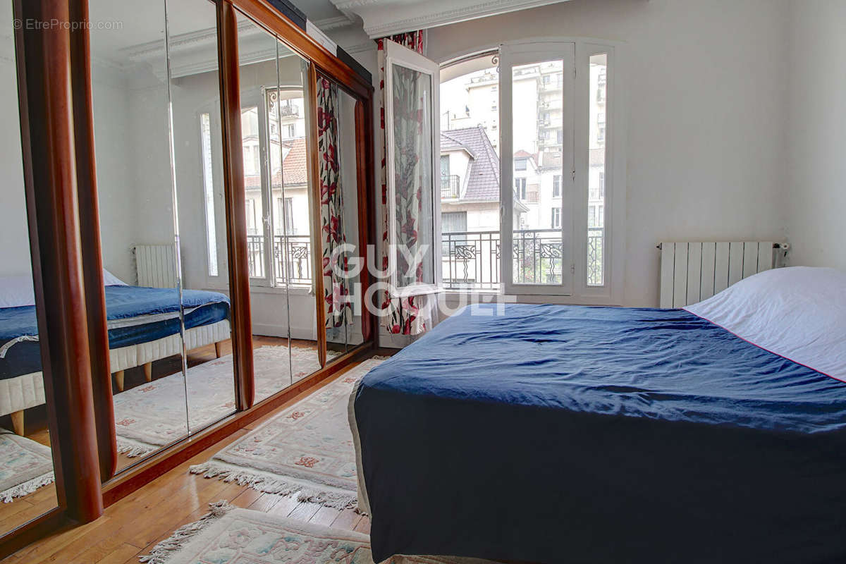 Appartement à PARIS-20E