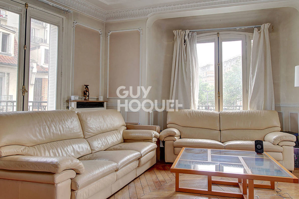 Appartement à PARIS-20E