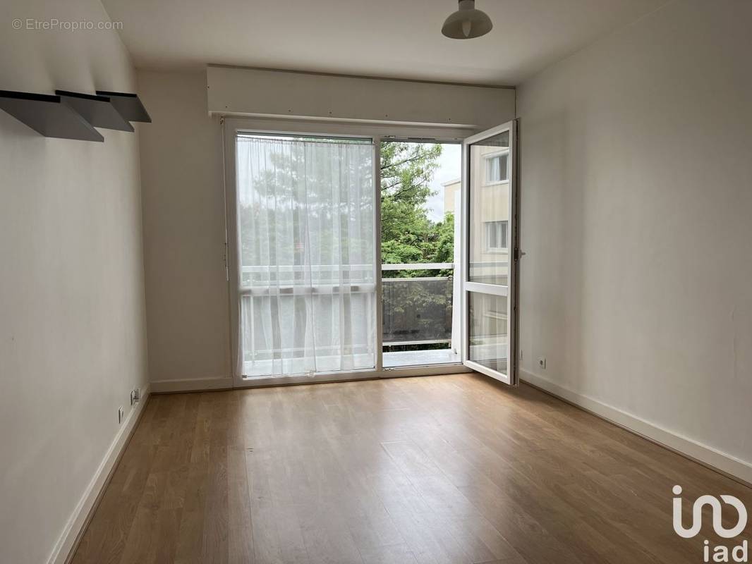 Photo 1 - Appartement à SAINT-MAUR-DES-FOSSES