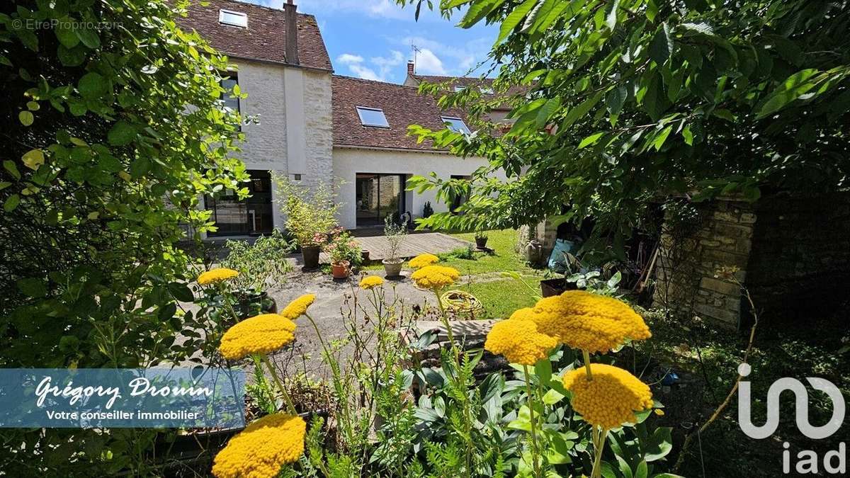 Photo 2 - Maison à SAINT-PIERRE-LES-NEMOURS