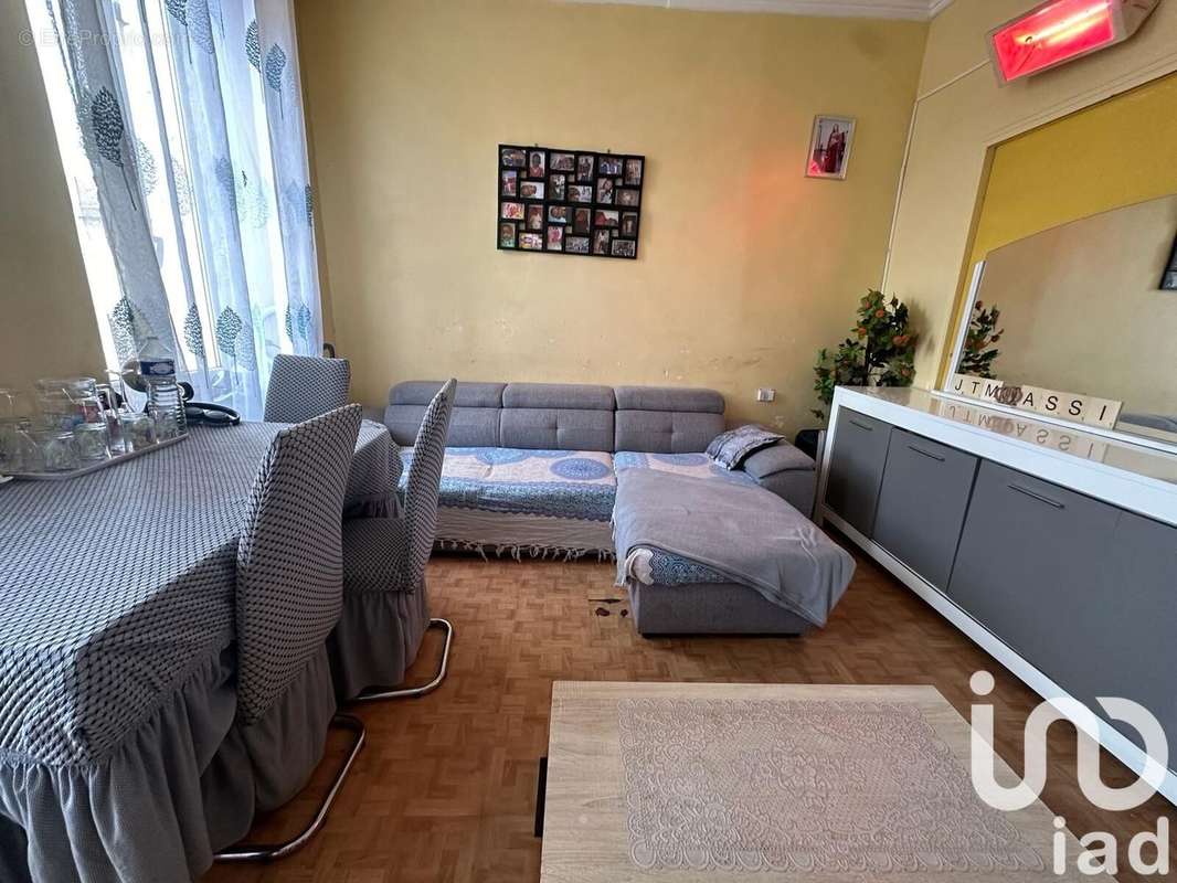 Photo 2 - Appartement à MARSEILLE-3E