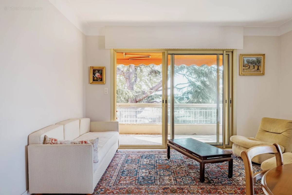 Appartement à CAGNES-SUR-MER